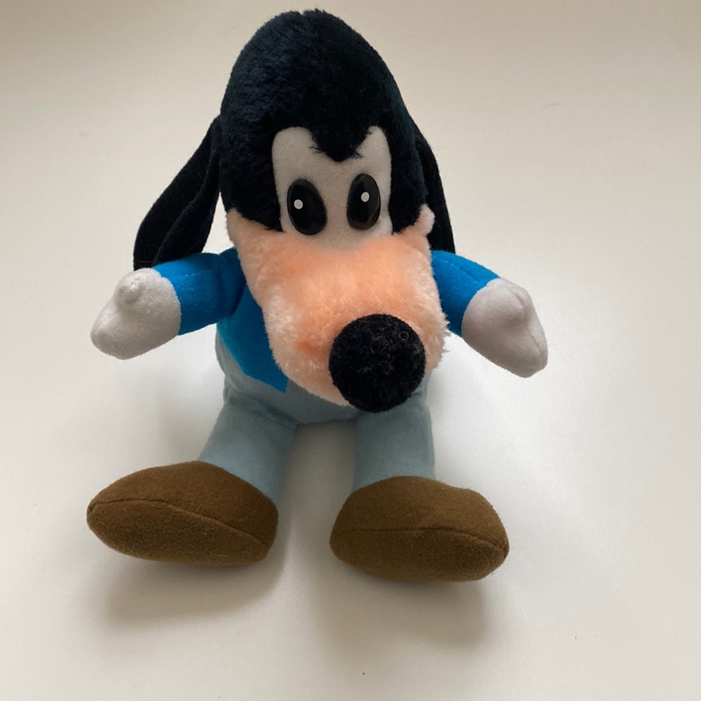 Disney Goofy Plush Mickey’s Christmas Carol Vintage 1980’s